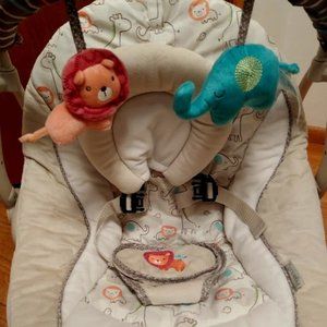 Ingenuity Soothe 'n Delight Portable Swing